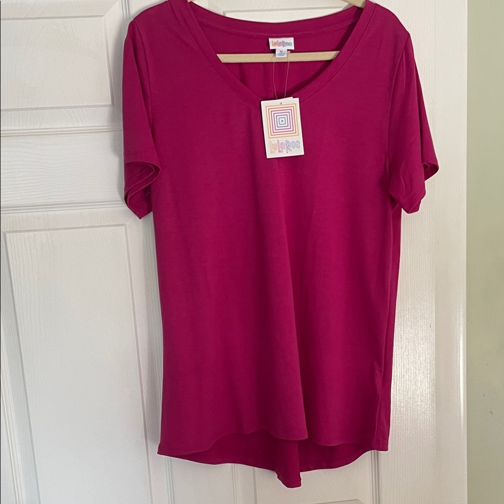 LuLaRoe Women's Fuchsia Short Sleeve Tee